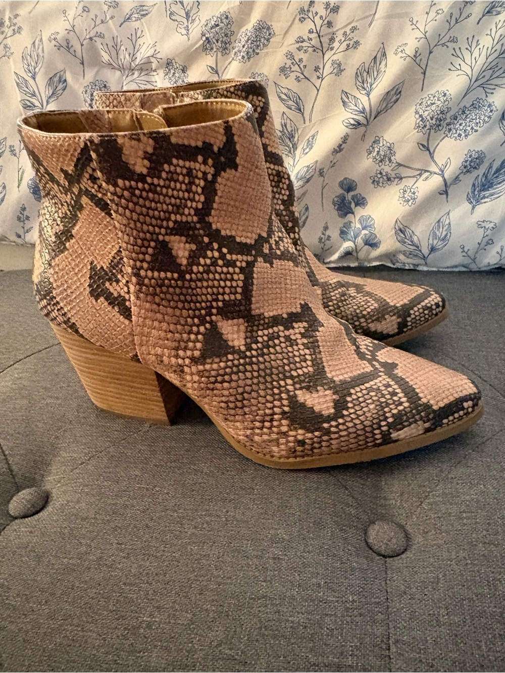 Sun + Stone Tan Snakeskin Print Ankle Boots-Womens Size 9.5 Booties - Picture 4 of 6